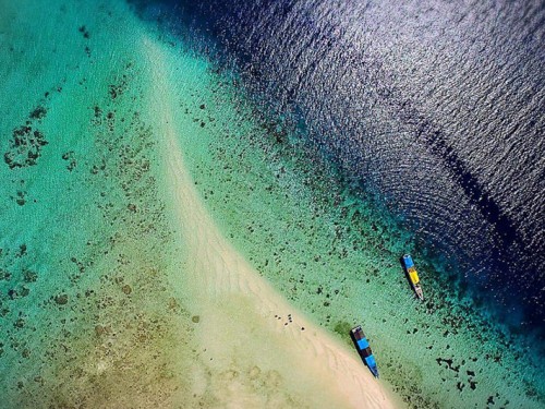 MAUMERE : Dive, Climb Mt. Kelimutu and celebrate Easter at Larantuka