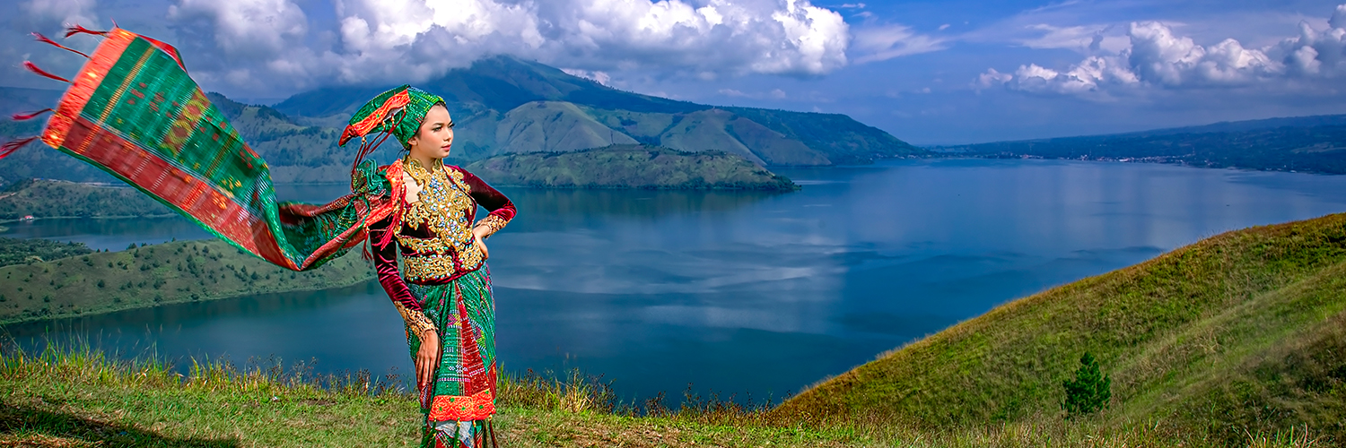 Mengenal Kain Ulos Oleh Oleh Khas Batak Yang Bisa Dibawa Pulang