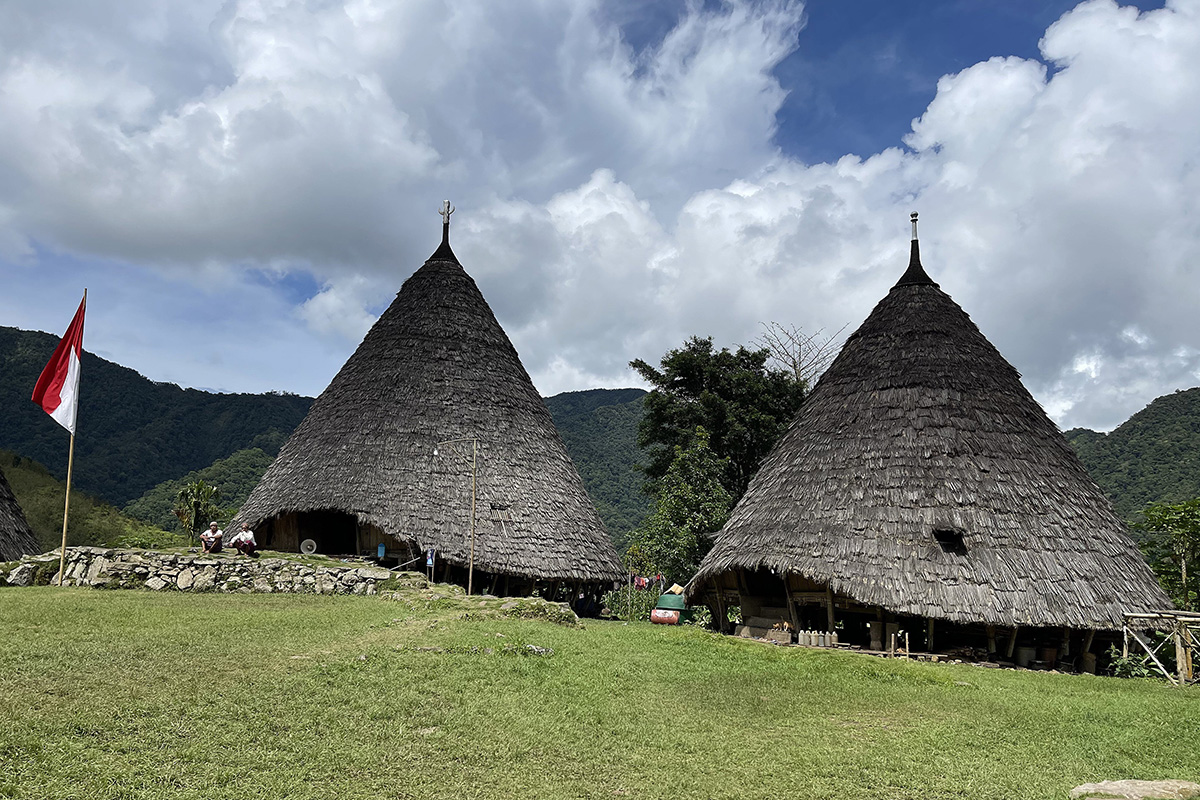 Sarat dengan Kearifan Lokal, Inilah Wae Rebo “Desa di Atas Awan