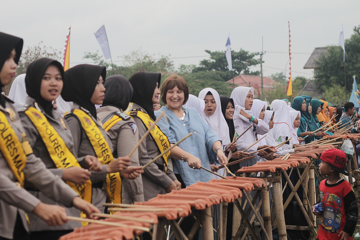 Rampak Genteng Festival Musik Keramik Pertama Dan Satu Satunya Di Dunia Event 