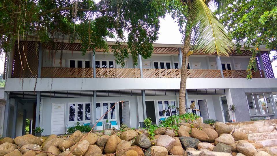 Cavery Beach Hotel & Restaurant