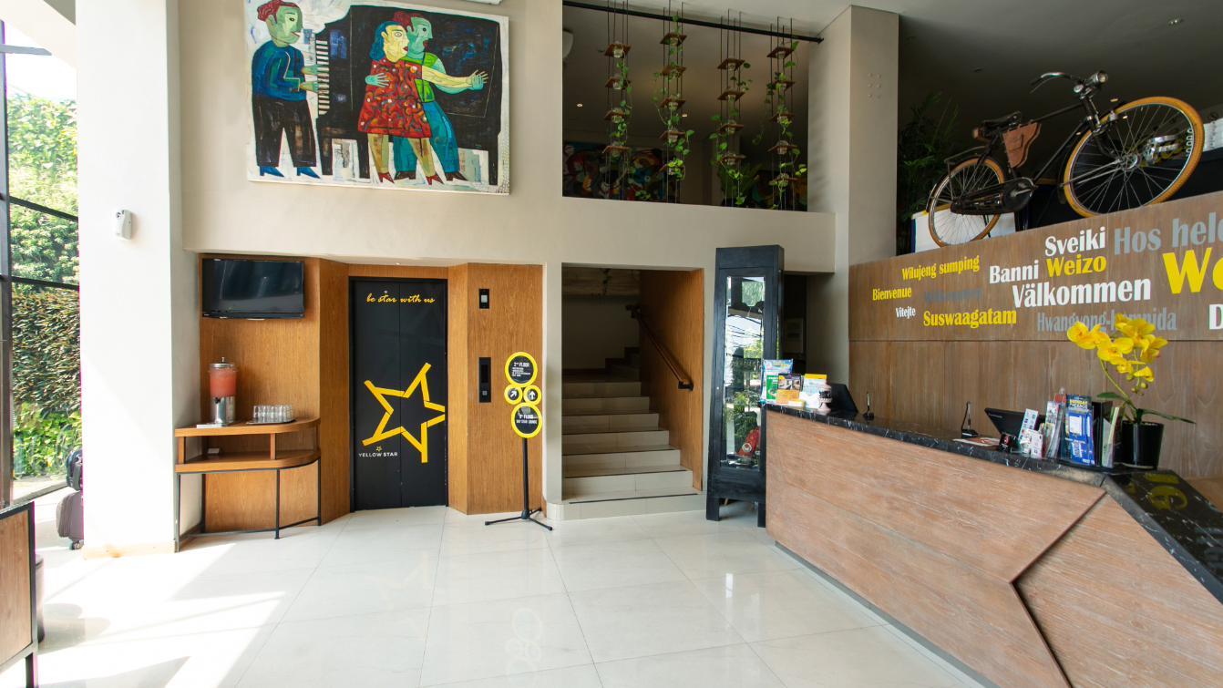 Yellow Star Hotel - Ambarrukmo