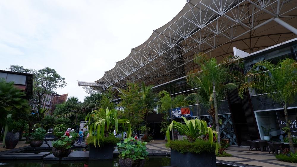 The Breeze BSD City: Pusat Lifestyle Outdoor yang Unik