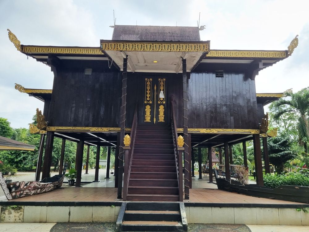 Rumah Balai Bini, Rumah Adat Suku Banjar yang Unik