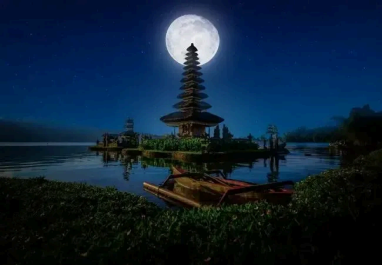 Full Moon in Bali