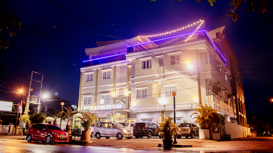Rangkayo Basa - Halal Hotel - Padang