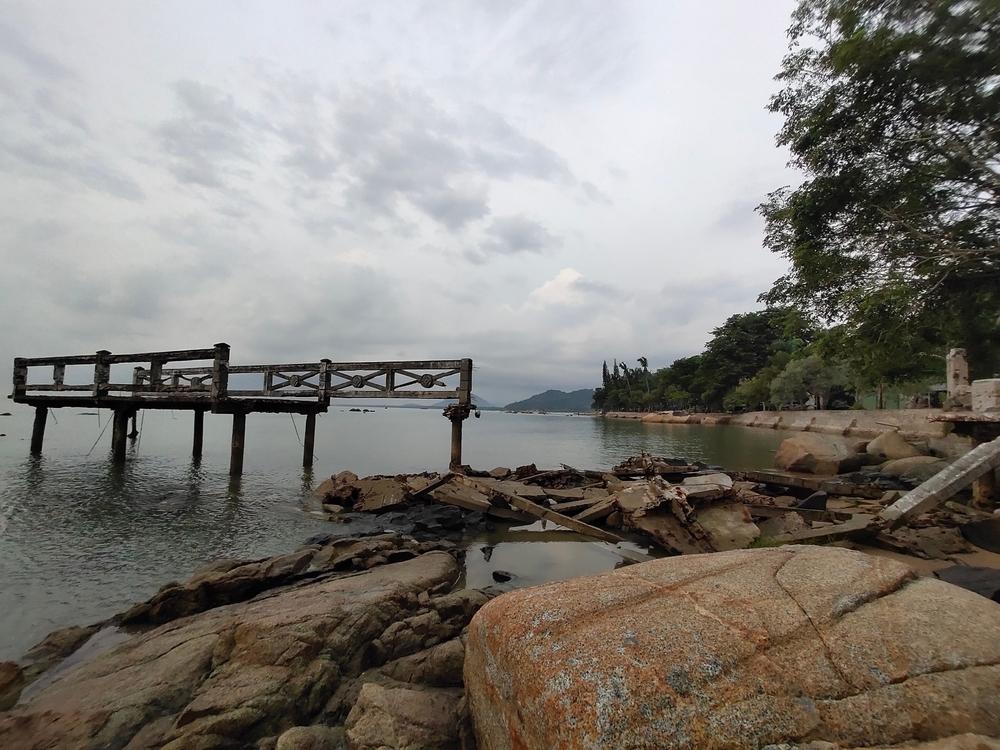 Pantai Batu Burung