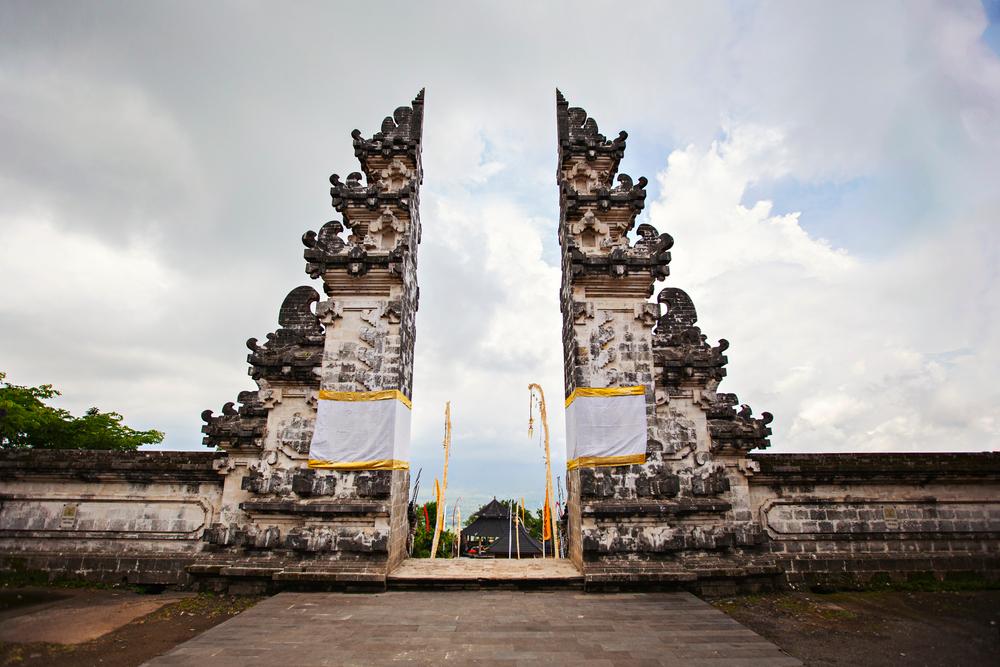 Pura Sakenan
