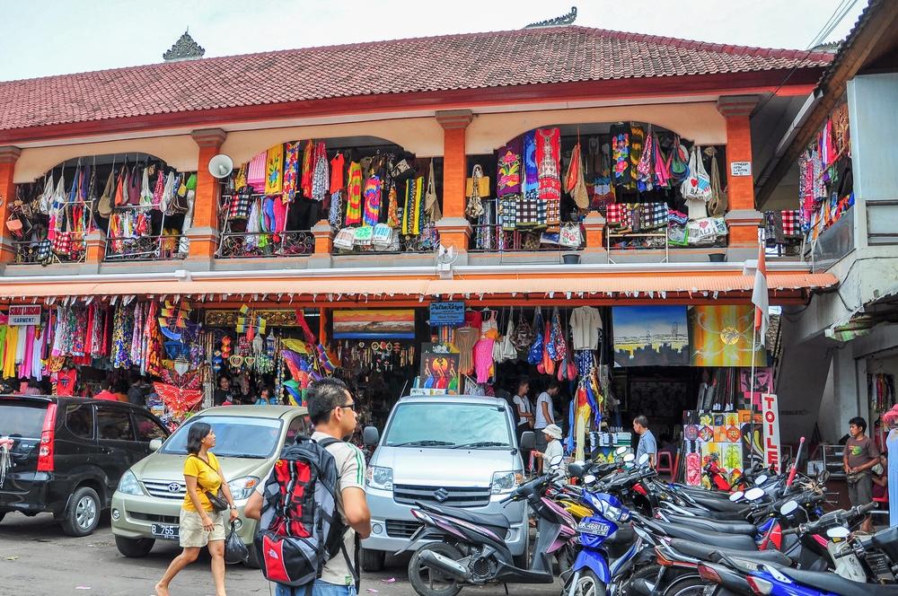 Pasar Sukawati: Pusat Oleh-Oleh Seni Khas Bali