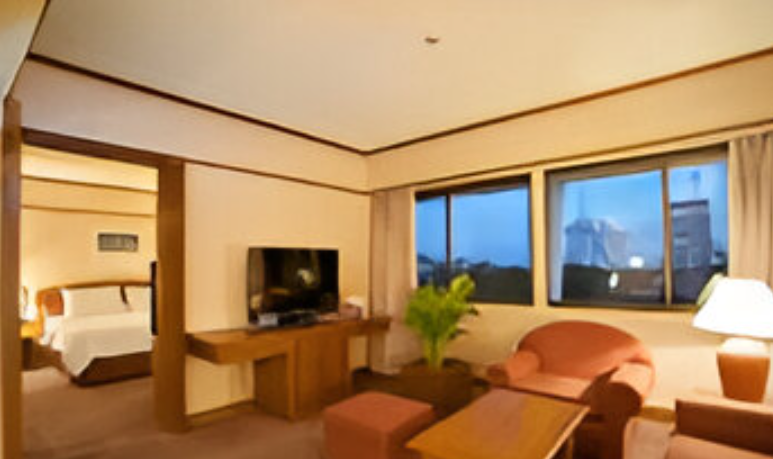 Elmi Hotel