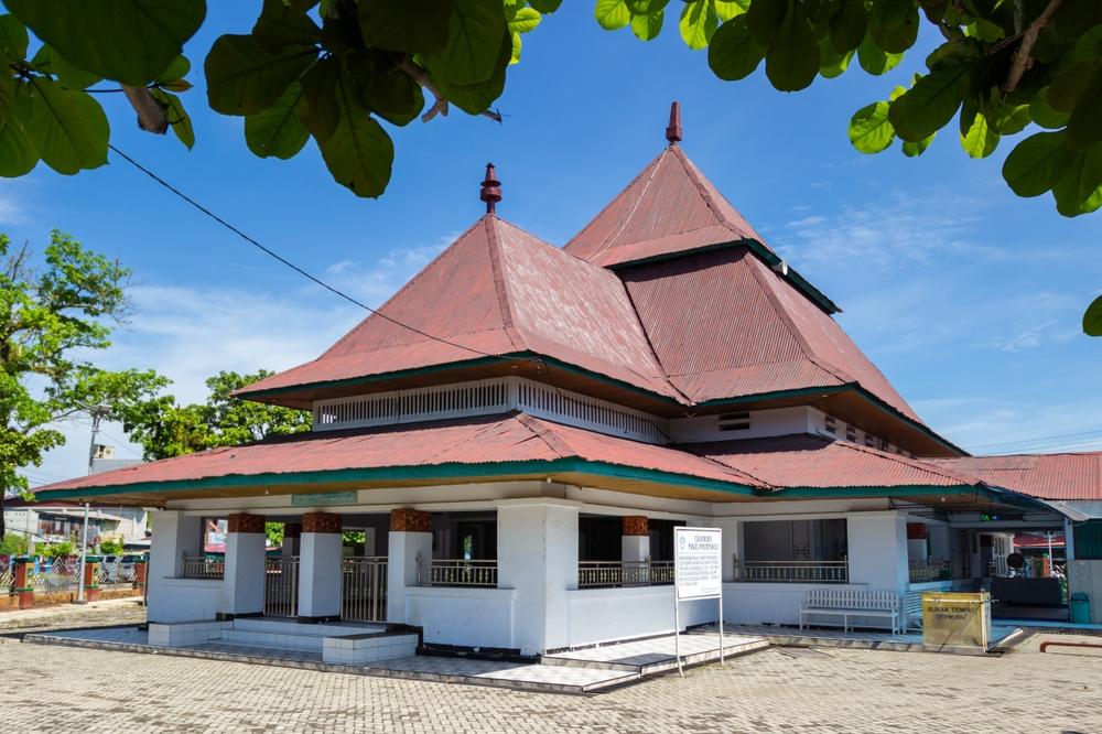 Masjid Jamik Bengkulu: Warisan Sejarah Karya Soekarno