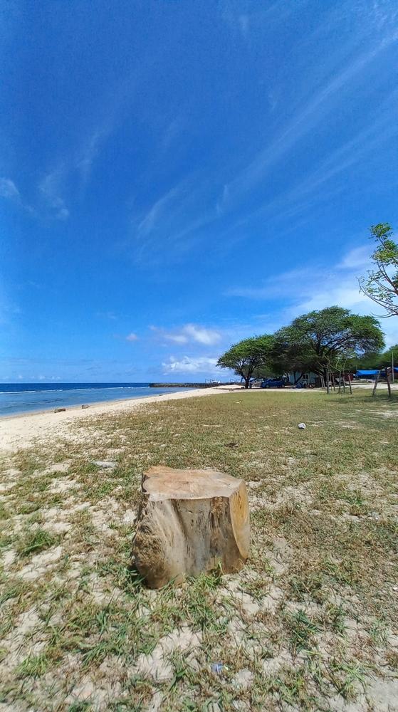 Pantai Pasir Putih Gorontalo yang Memanjakan Mata