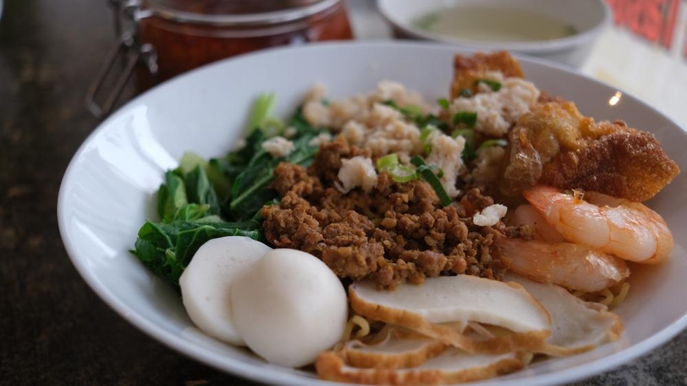 Bakmi Kepiting Oukie yang Legendaris di Pontianak