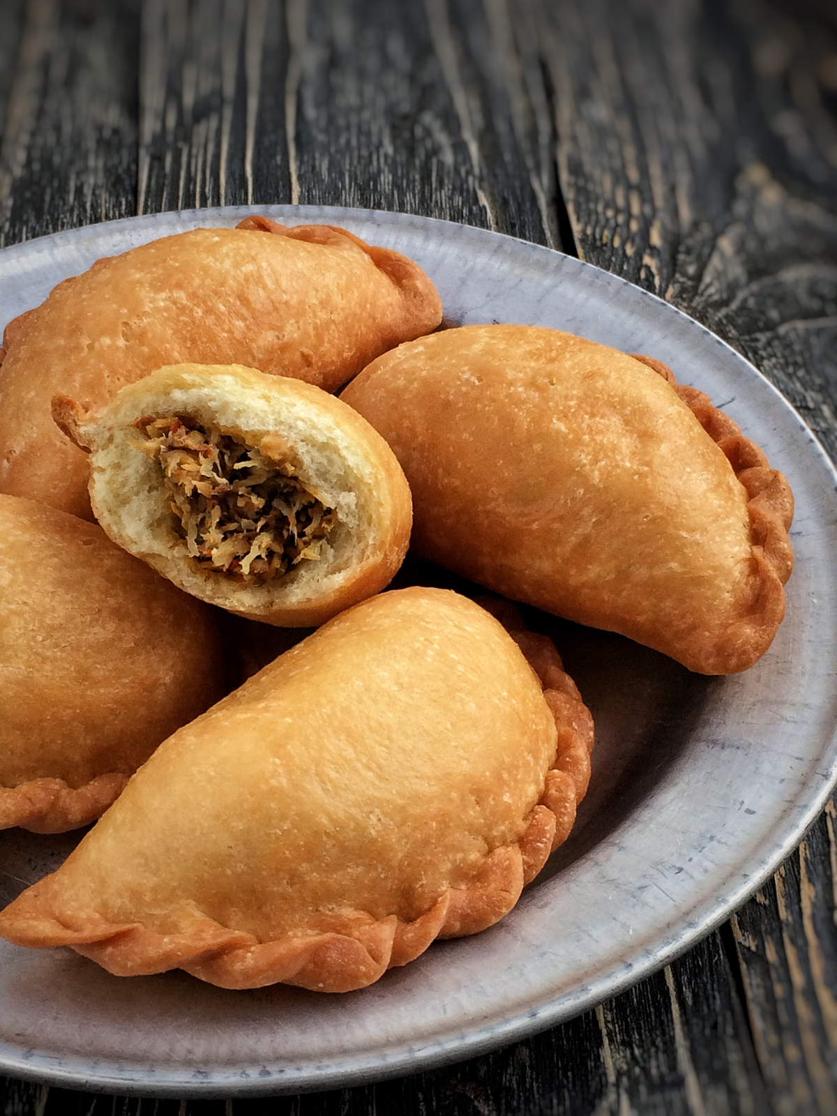 Panada dengan isian ikan