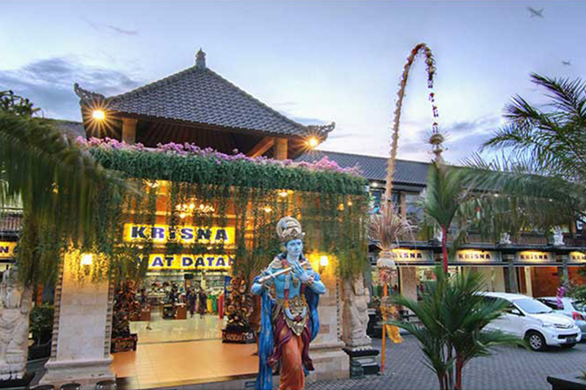 a Mal Bali Galeria sign