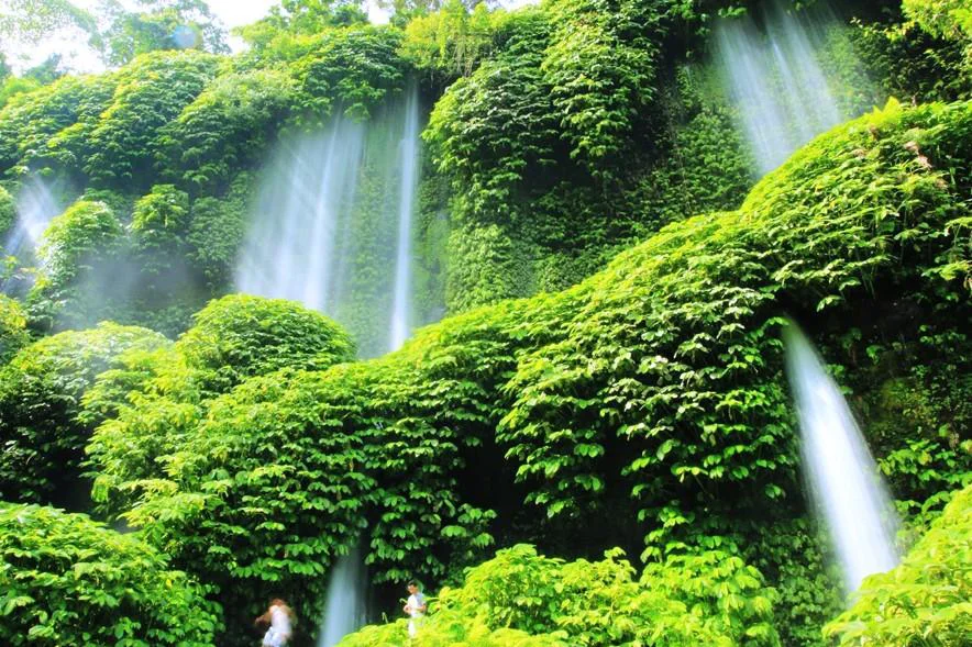 Lombok’s Wonderfully Refreshing Waterfalls 
